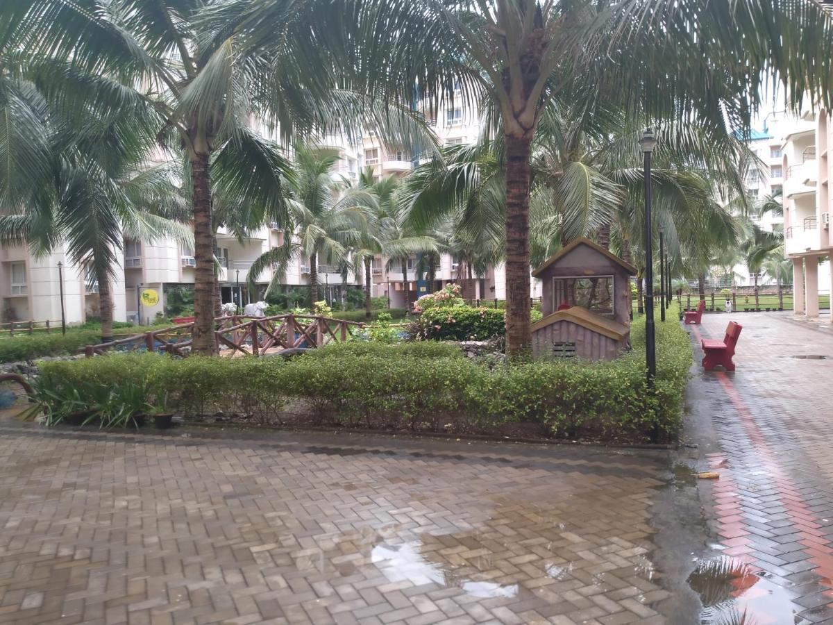 La Platina Premium Suites, Near Puri Sea Beach Bagian luar foto