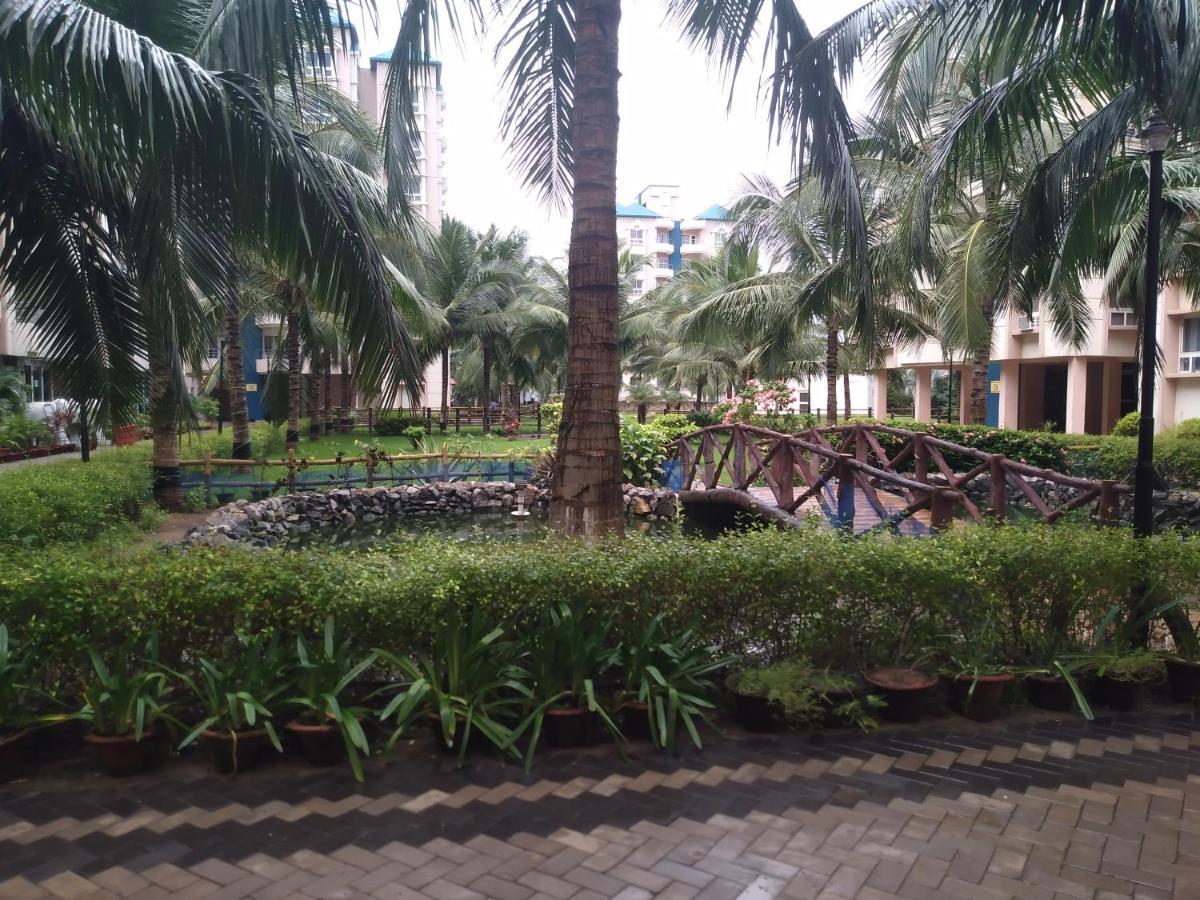 La Platina Premium Suites, Near Puri Sea Beach Bagian luar foto