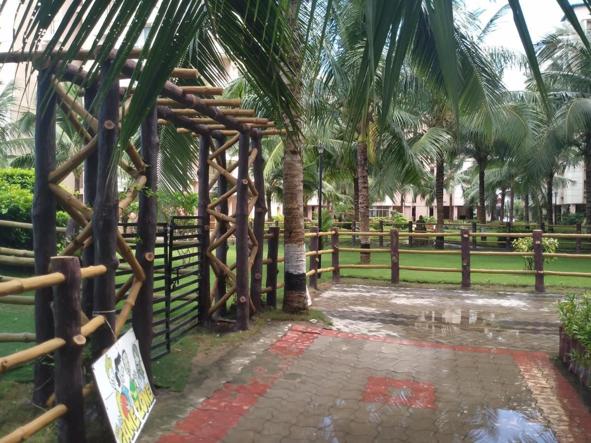 La Platina Premium Suites, Near Puri Sea Beach Bagian luar foto