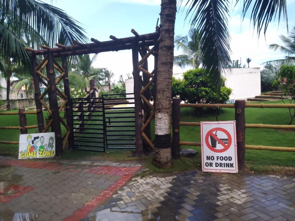 La Platina Premium Suites, Near Puri Sea Beach Bagian luar foto